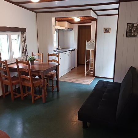 Camping Domaine Papillon Reyrevignes  Bagian luar foto